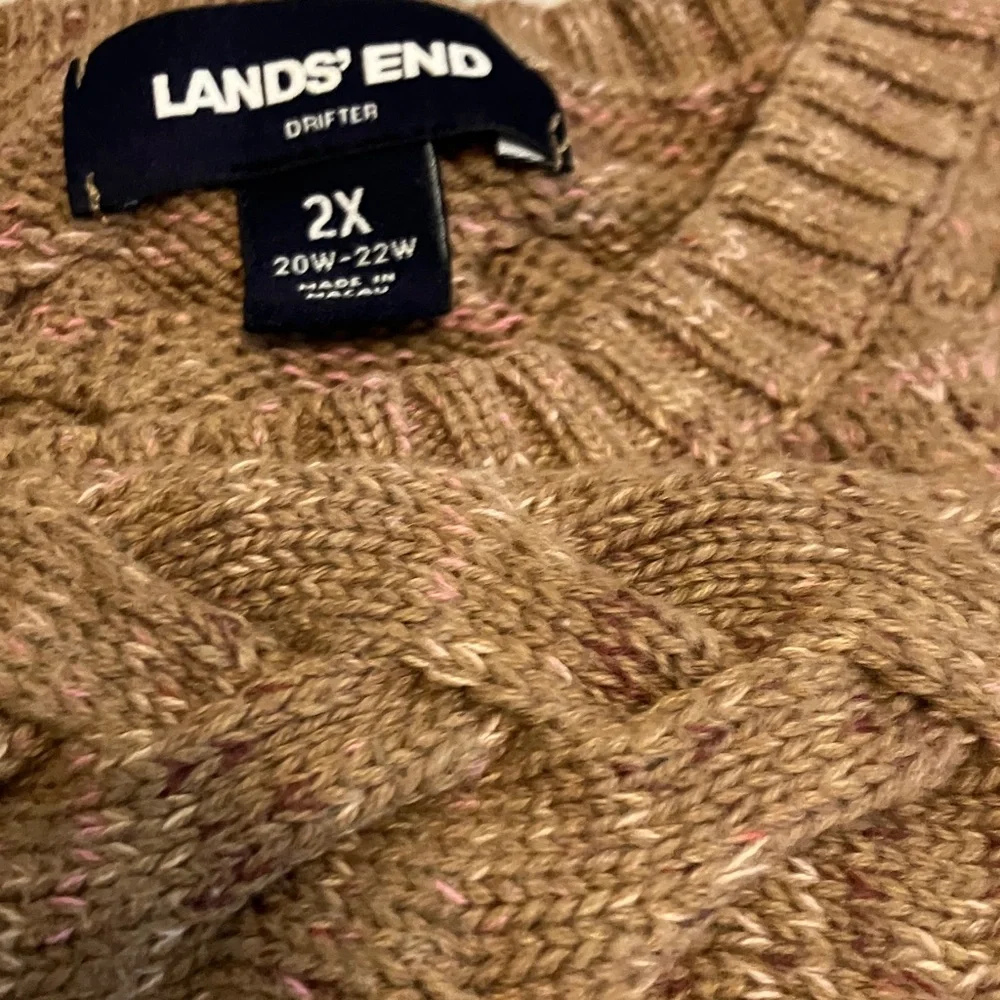 Lands' End Women’s Cable Knit Sweater - Picture 3 of 7